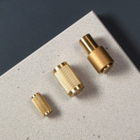 Дверная ручка Cast Knob Brass (набор 2 шт)