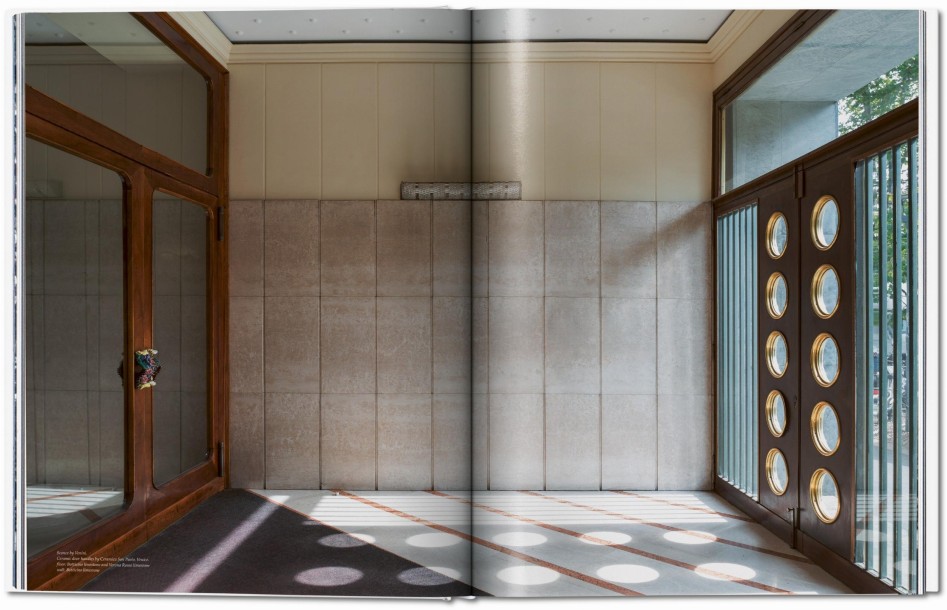 Entryways of MilanI