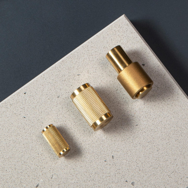 Дверная ручка Cast Knob Brass (набор 2 шт)