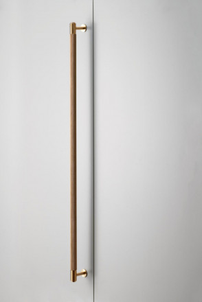 Ручка Closet Bar Brass